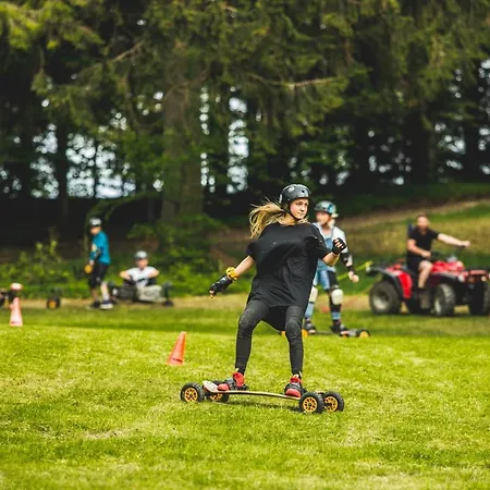 Radihaus Rent & Shop - Wypozyczalnia Splitboard Ebike Pilsko Privat bolig